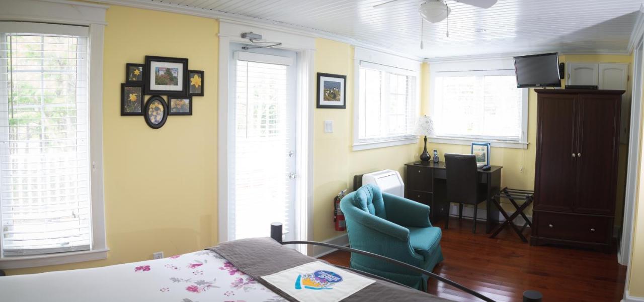 Abbie'S Garden Bed & Breakfast Grand Bank Екстер'єр фото