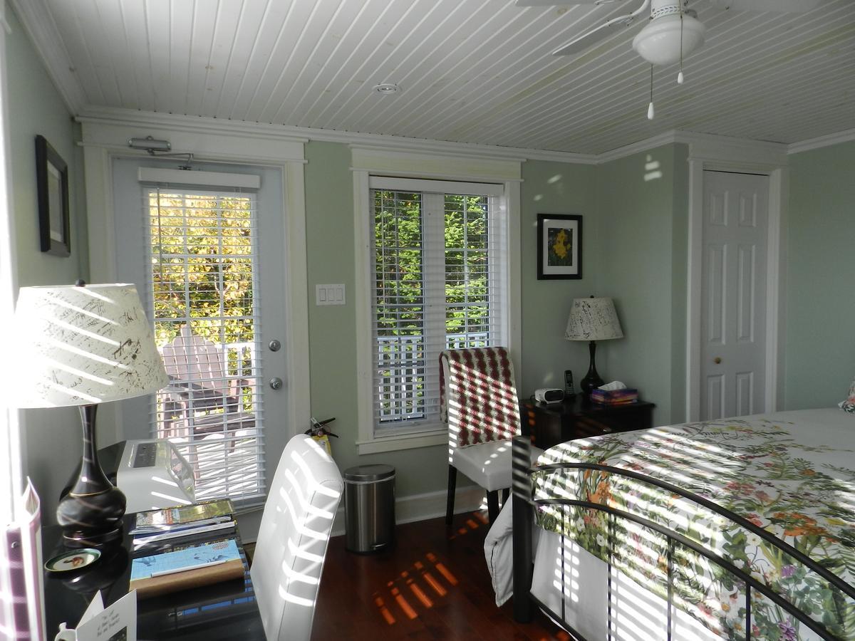 Abbie'S Garden Bed & Breakfast Grand Bank Екстер'єр фото