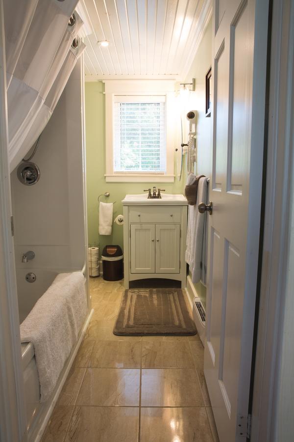 Abbie'S Garden Bed & Breakfast Grand Bank Екстер'єр фото