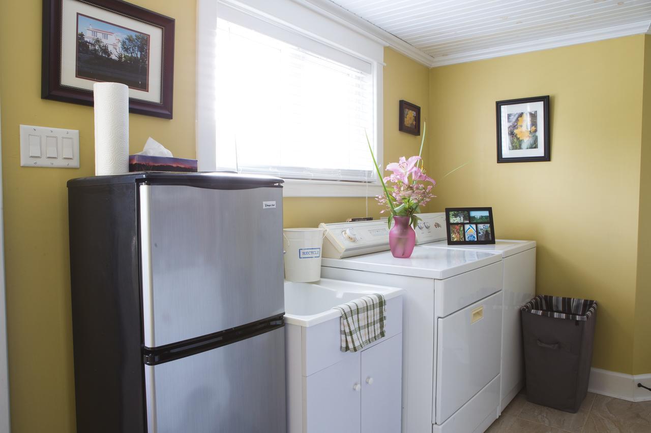 Abbie'S Garden Bed & Breakfast Grand Bank Екстер'єр фото
