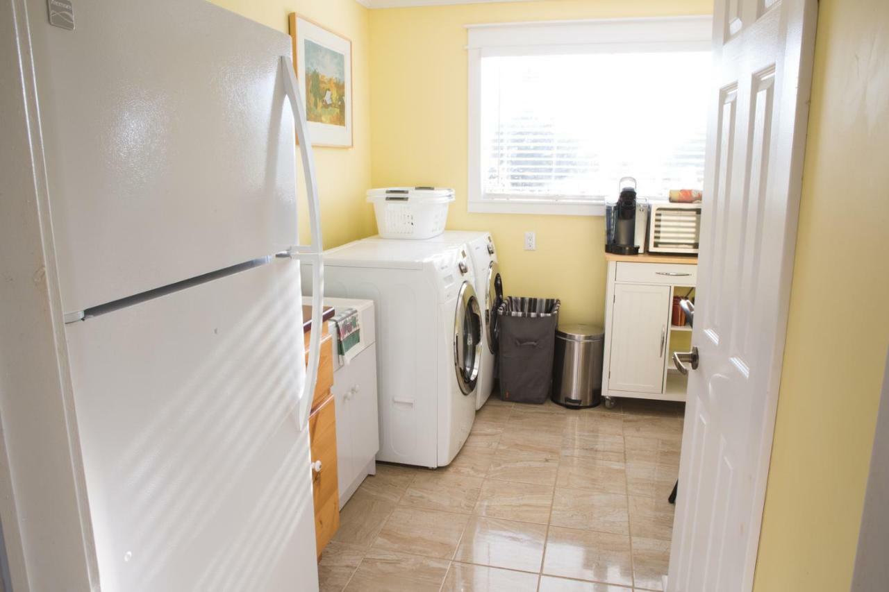 Abbie'S Garden Bed & Breakfast Grand Bank Екстер'єр фото